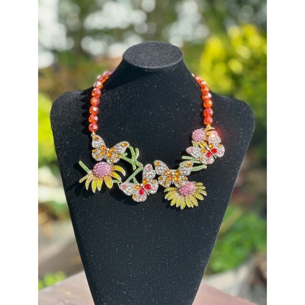 NWT HEIDI DAUS "Butterflies Are Back" Beaded Crystal Necklace‎